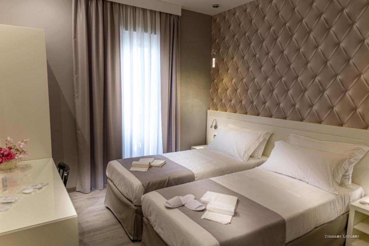 Holygold Suite **** Trinitapoli Bagian luar foto